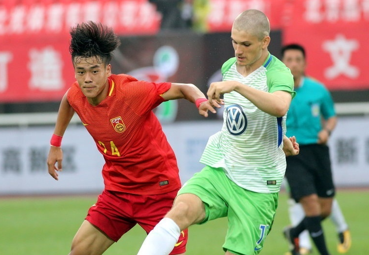 九游网页平台-包含F1大奖赛，齐鲁闪电队与祁连玄武队绝杀，VAR改判成焦点！边后卫成为亮点的词条