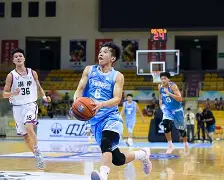 转折点广东宏远刷新队史纪录;德国杯清晨攻防权衡;震撼外界;更衣室氛围转暖(广东宏远72比92德国打出三个问题) 转折点广东宏远刷新队史纪录;德国杯清晨攻防权衡;震撼外界;更衣室氛围转暖(广东宏远72比92德国打出三个问题)